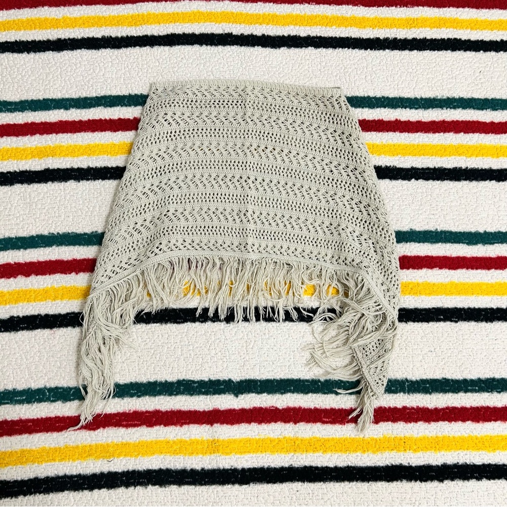 Vintage y2k/90s cream knit skirt/poncho with fringe